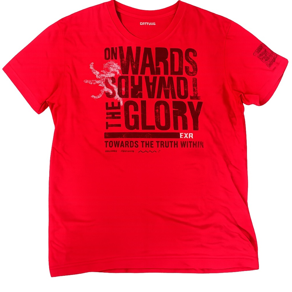 Men’s Large EXPRESS Graphic T-Shirt – Red “Onwards Towards the Glory” Tee